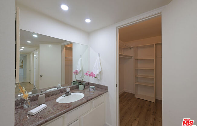 2 beds, 2 baths, 1,340 sqft, $4,295, Unit 414