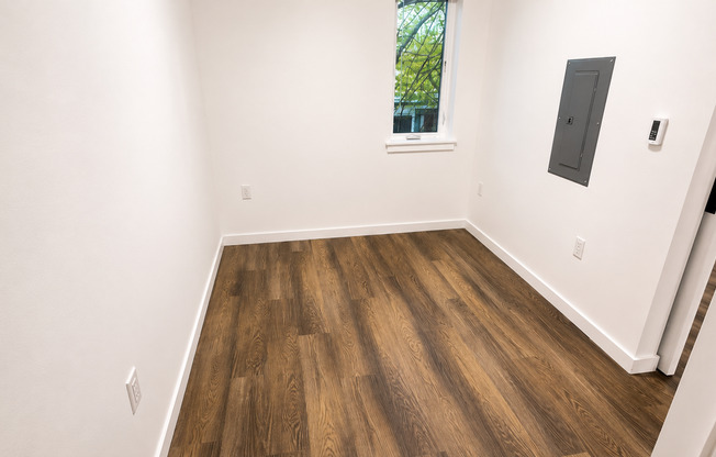 1 bed, 1 bath, 385 sqft, $1,695, Unit 303