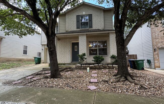 NEW PAINT (MAY 2026) | NO CARPET | EXCELLENT LOCATION NEAR 151, 1604 & 410