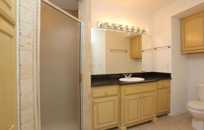 2 beds, 2 baths, 1,290 sqft, $1,349, Unit 25
