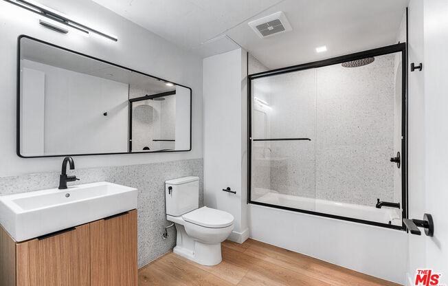 Studio, 1 bath, 554 sqft, $2,795, Unit 203