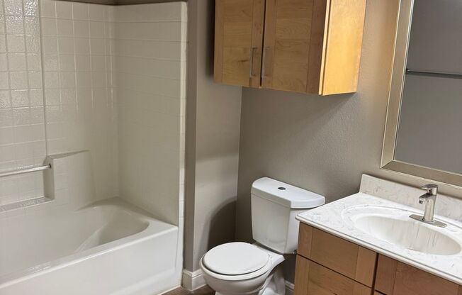 2 beds, 2 baths, 947 sqft, $1,399, Unit 3A-1305