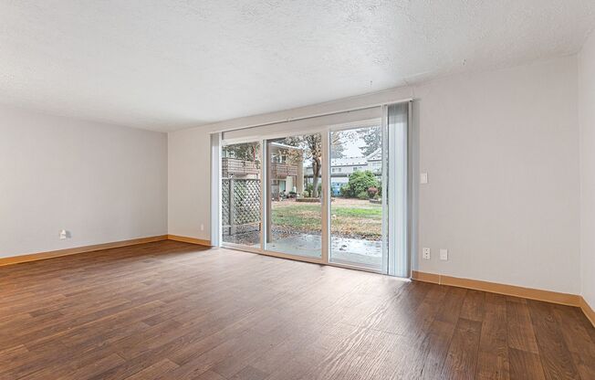 2 beds, 1 bath, 900 sqft, $1,495, Unit 119