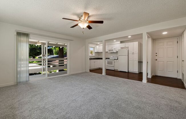 2 beds, 2 baths, 1,000 sqft, $1,575, Unit 045