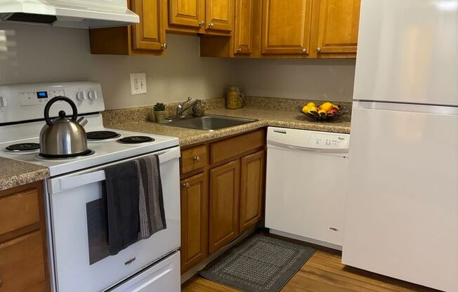 1 bed, 1 bath, 600 sqft, $1,195, Unit 137