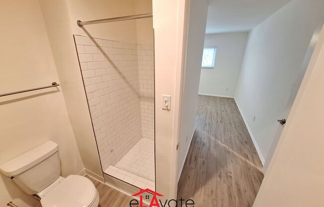 2 beds, 2 baths, $3,295