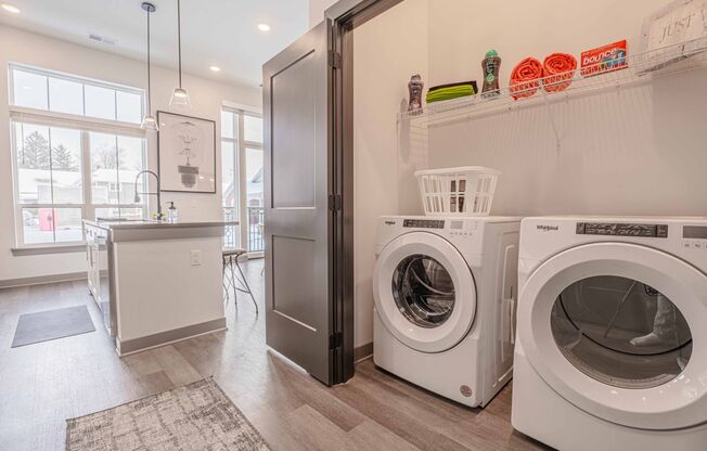 1 bed, 1 bath, 725 sqft, $1,610, Unit A111