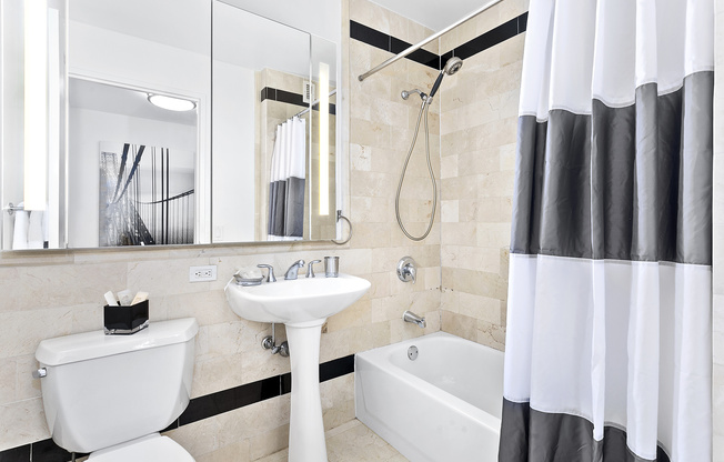 Studio, 1 bath, $3,600, Unit 36G