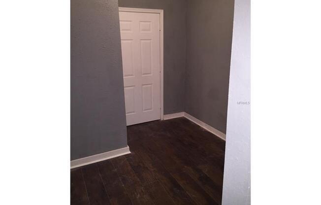 West Tampa Bungalow - Near UT & Downtown