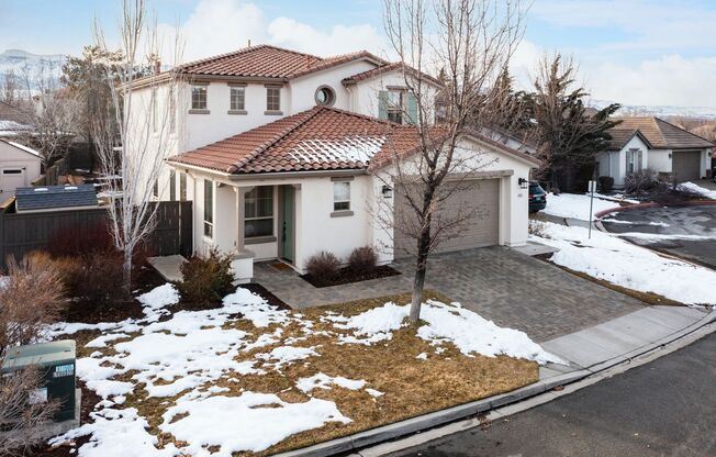 450 Roseben Court- Beautiful 5 bedroom home on a cul de sac in South Reno