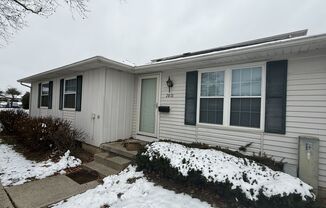 3 Bed 1 Bathroom Ranch in Groveport School District! Half off Deposit for a move in by 12/31!