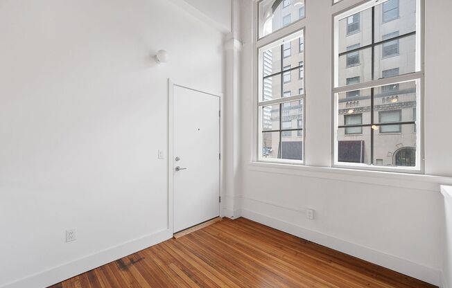 2 beds, 1 bath, 1,025 sqft, $2,912, Unit 100-204
