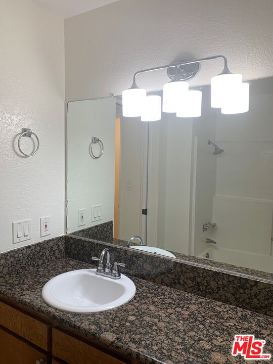 4353 COLDWATER CYN AVE