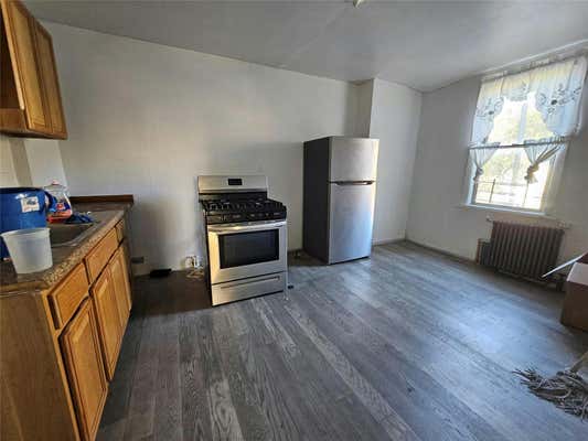 5 beds, 1 bath, 1,300 sqft, $4,295, Unit 3