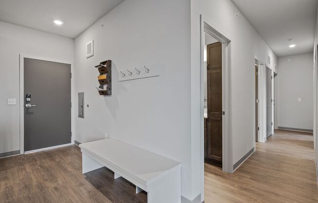 3 beds, 2 baths, 1,015 sqft, $2,355, Unit 206