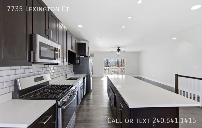 7735 LEXINGTON CT