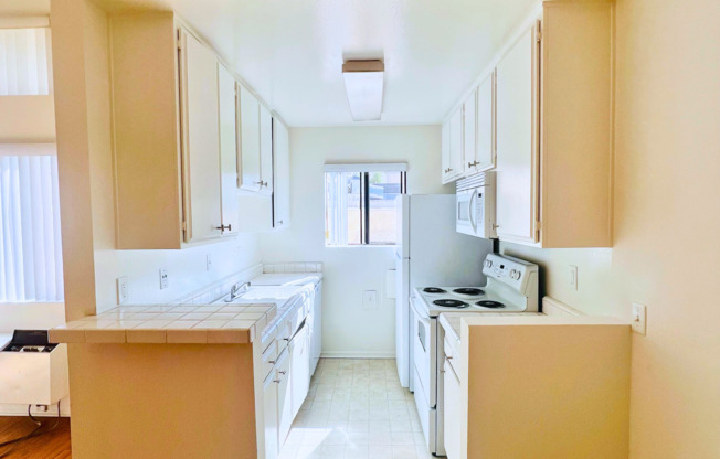 Studio, 1 bath, 500 sqft, $2,295, Unit 403