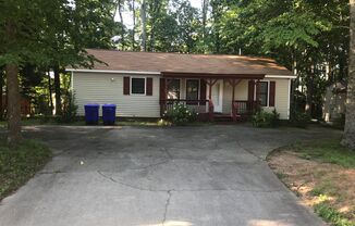 3 beds, 2 baths, $1,600