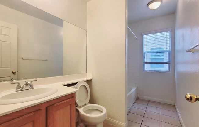 3 beds, 2.5 baths, $1,700