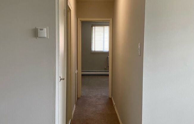 1 bed, 1 bath, 578 sqft, $1,350, Unit D03