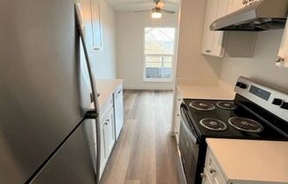 2 beds, 1.5 baths, 825 sqft, $1,900, Unit 201