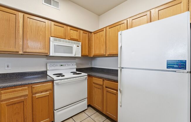 2 beds, 2 baths, $1,595, Unit UNIT 3100