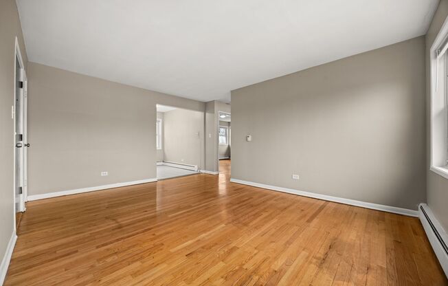 1560 N 1 AVE