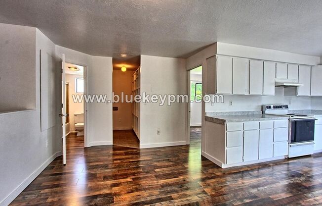 Upper Floor 1 Bed, 1 Bath Duplex Unit for $1250 in Parkrose
