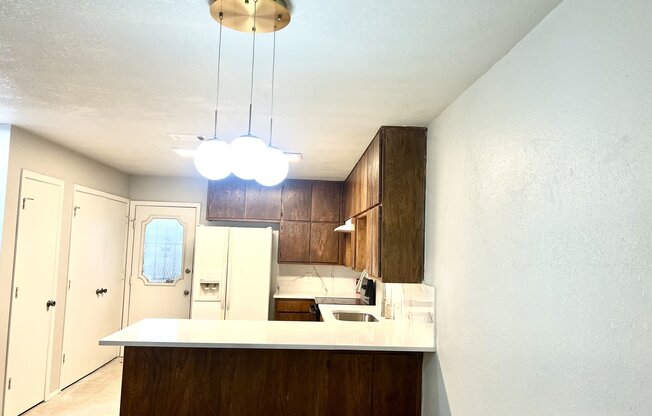 2407 VENTURA DR