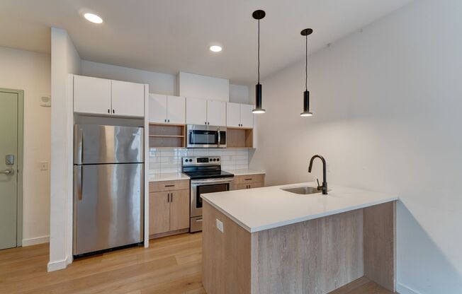 2 beds, 1 bath, 765 sqft, $3,095, Unit The Elm - 503