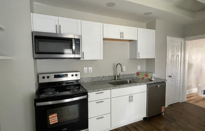 744 S 18 ST