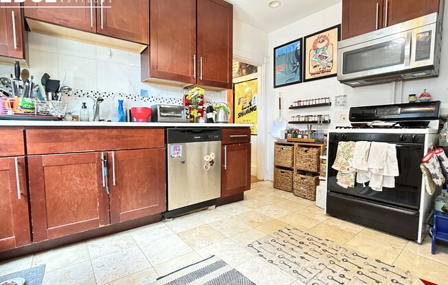13 ALDIE ST