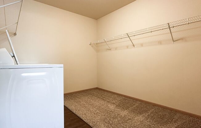 2 beds, 1 bath, 1,295 sqft, $1,440, Unit ML 515-11