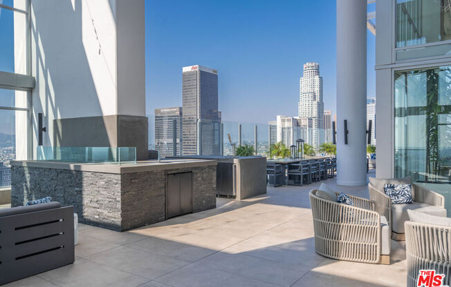 6 beds, 9.5 baths, 19,313 sqft, $80,000, Unit PH