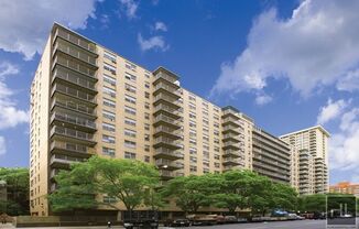 50 W 97th St