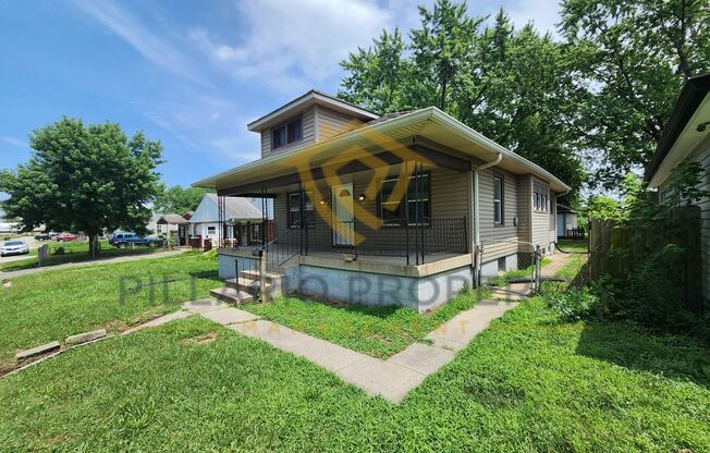 Newly Renovated, 3 Bedroom, 2 Bathroom Home Available NOW!