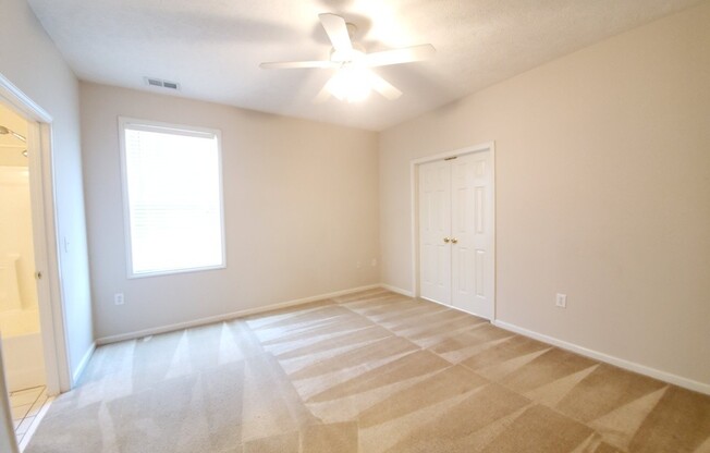 3 beds, 2 baths, $1,400