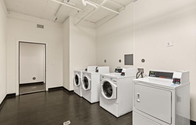 1 bed, 1 bath, 584 sqft, $1,075, Unit Unit 211