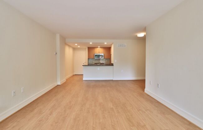 1 bed, 1 bath, 600 sqft, $3,500, Unit 0322