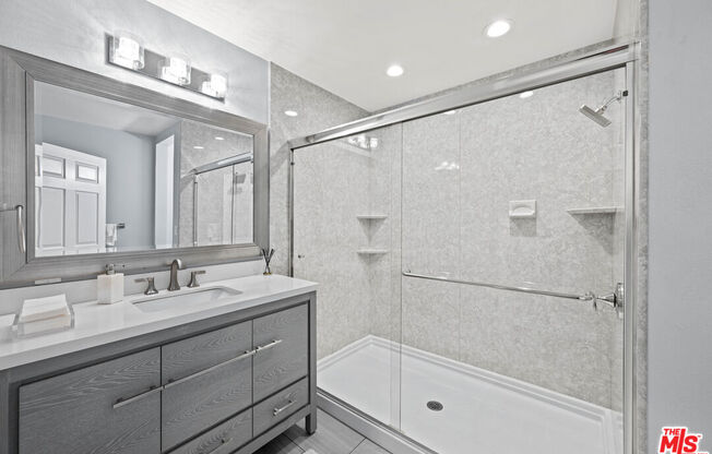 15042 VALLEYHEART DR