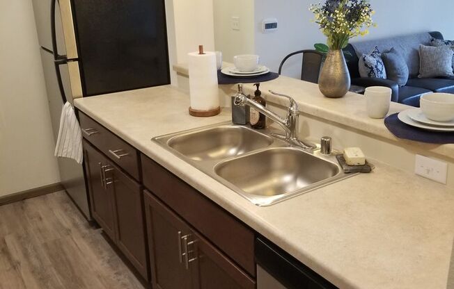 Pine Ridge Apartments