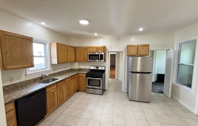 182 PROCTOR AVE