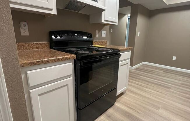 2150 N. Sherwood Forest Building #10 Unit A