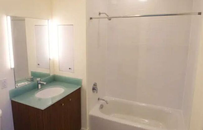 2 beds, 2 baths, 1,279 sqft, $2,450, Unit 116