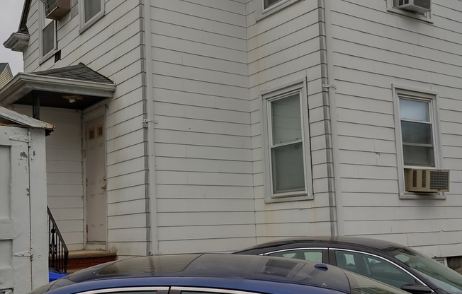 18 WEBSTER ST
