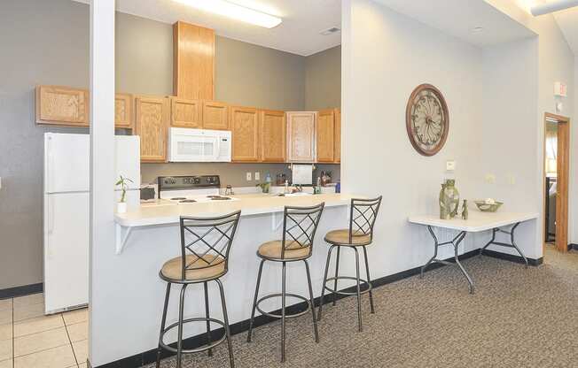 Clubhouse Kitchen with Breakfast Bar
