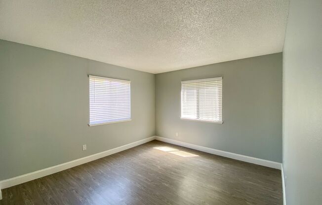 2 beds, 1 bath, 840 sqft, $1,625, Unit RO-83