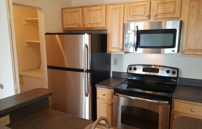 2 beds, 1 bath, 903 sqft, $1,775, Unit 315 #1A