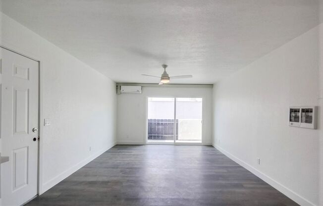 1 bed, 1 bath, 576 sqft, $2,495, Unit 11