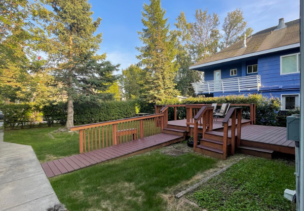 1236 G ST